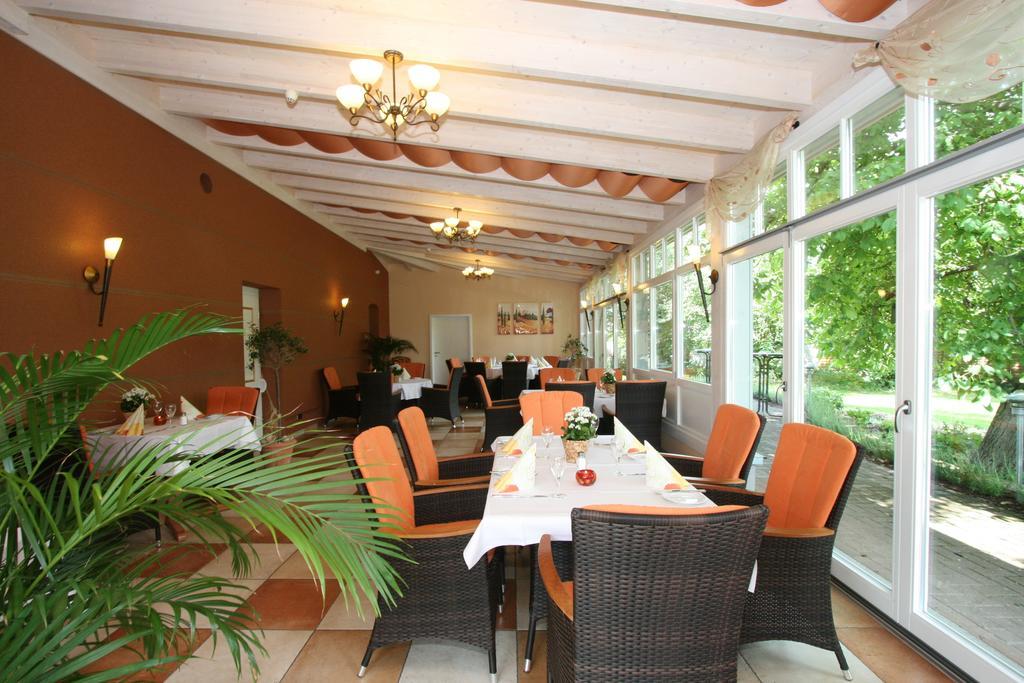 Hotel Muehlenhof Lollar Екстер'єр фото