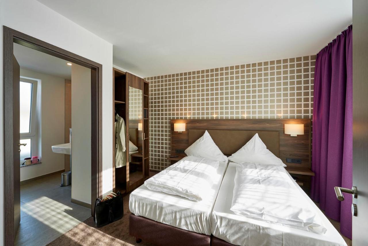 Hotel Muehlenhof Lollar Екстер'єр фото
