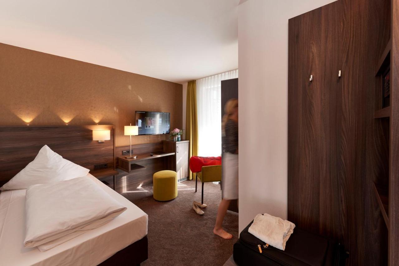 Hotel Muehlenhof Lollar Екстер'єр фото